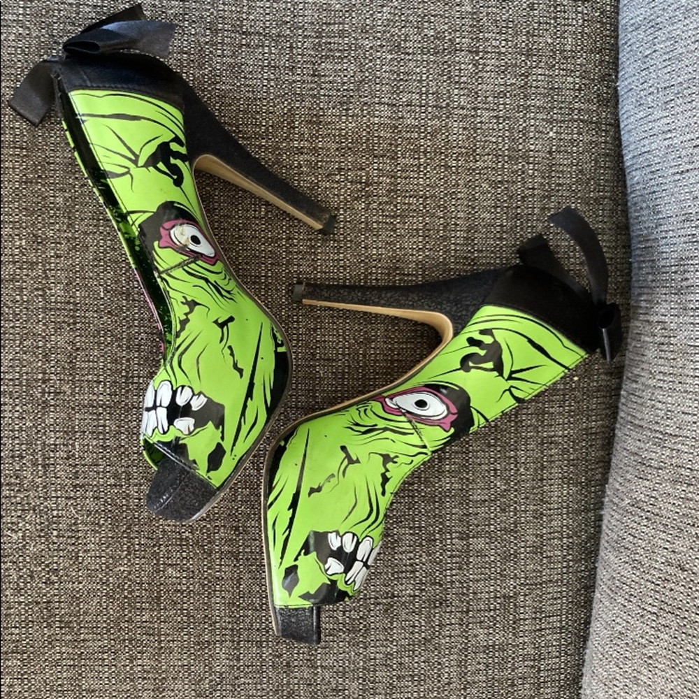 Iron fist heels !